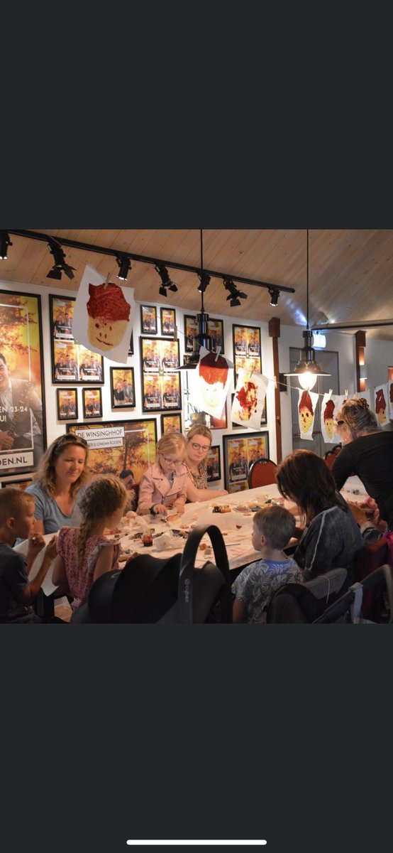 ✨ Met een prachtig weertje hadden we zaterdag onze jaarlijkse seizoenspresentatie. Bedankt alle artiesten, interviewers, jts leerlingen, vrijwilligers en natuurlijk jullie: de bezoekers! 🤩 De voorverkoop voor vrienden loopt tot en met 2 juni. Bestel via theaterroden.nl/voorstellingen