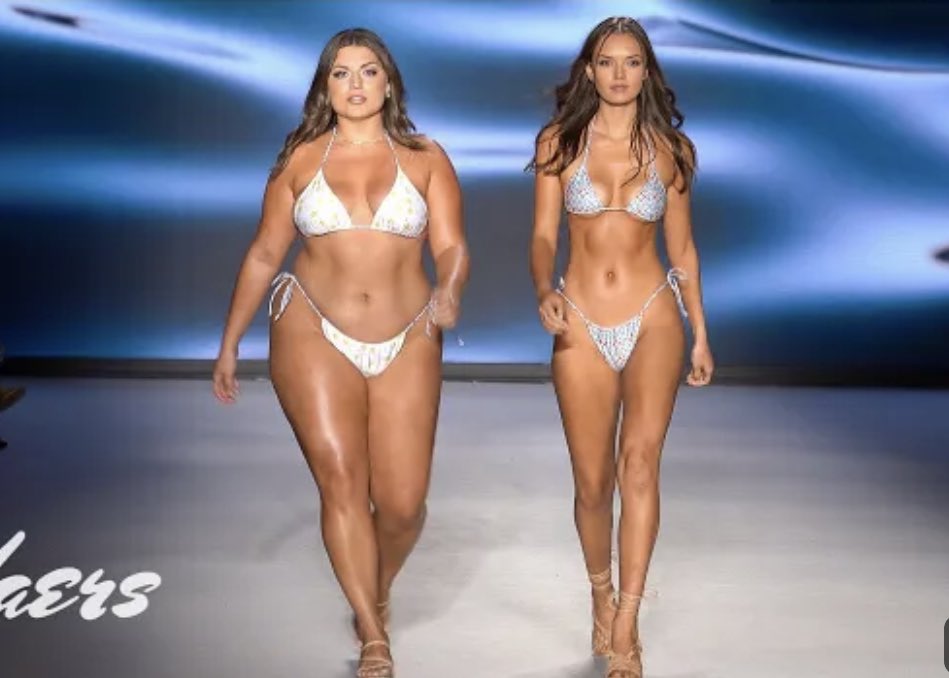 SandmanMGTOW's tweet photo. Left or right? https://t.co/JTJLBtft9S