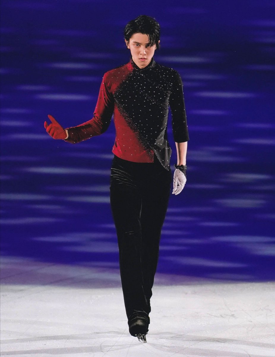 penthouse1134's tweet photo. It's #MasqueradeMonday
❤️👑✨✨️✨️✨️✨️
#羽生結弦
#HANYUYUZURU𓃵 #YuzuruHanyu𓃵 https://t.co/Y71B1cYVnb