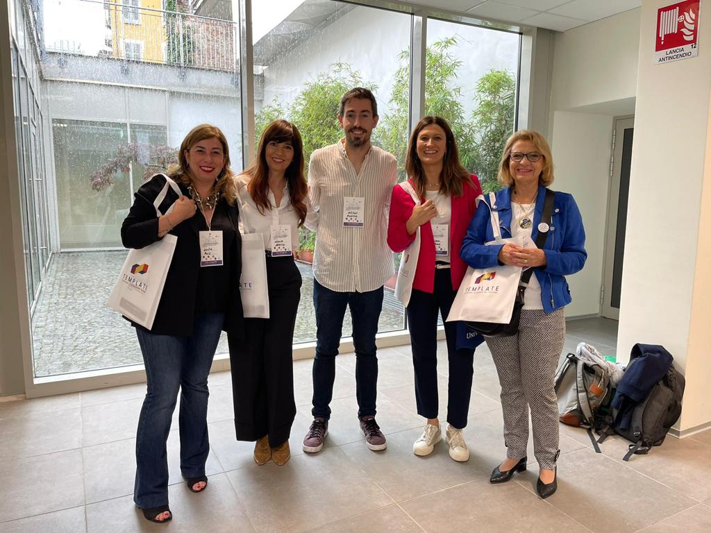 Grape_UJI's tweet photo. Research, plurilingualism and gelatto! What else? The Spanish team of @template_eu  has travelled to Turin 🇮🇹 for the project's final event! 

Participant (school) teachers are accompanying them on this visit. Enjoy! https://t.co/5qMziUpTWW