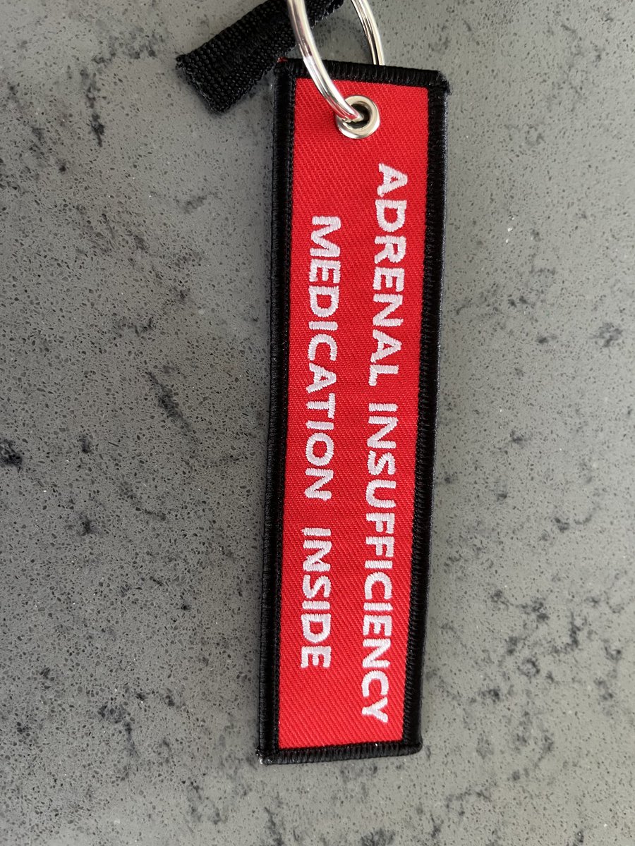 MaynoothNest's tweet photo. ⁦@AddisonsUK⁩ #ShareYourKit Great pouch &amp; key ring alert for emergency hydrocortisone injection kit from https://t.co/CX09VpEQAv  #AddisonsDisease #AdrenalInsufficiency #steroiddependent https://t.co/gYrLBoeDCU