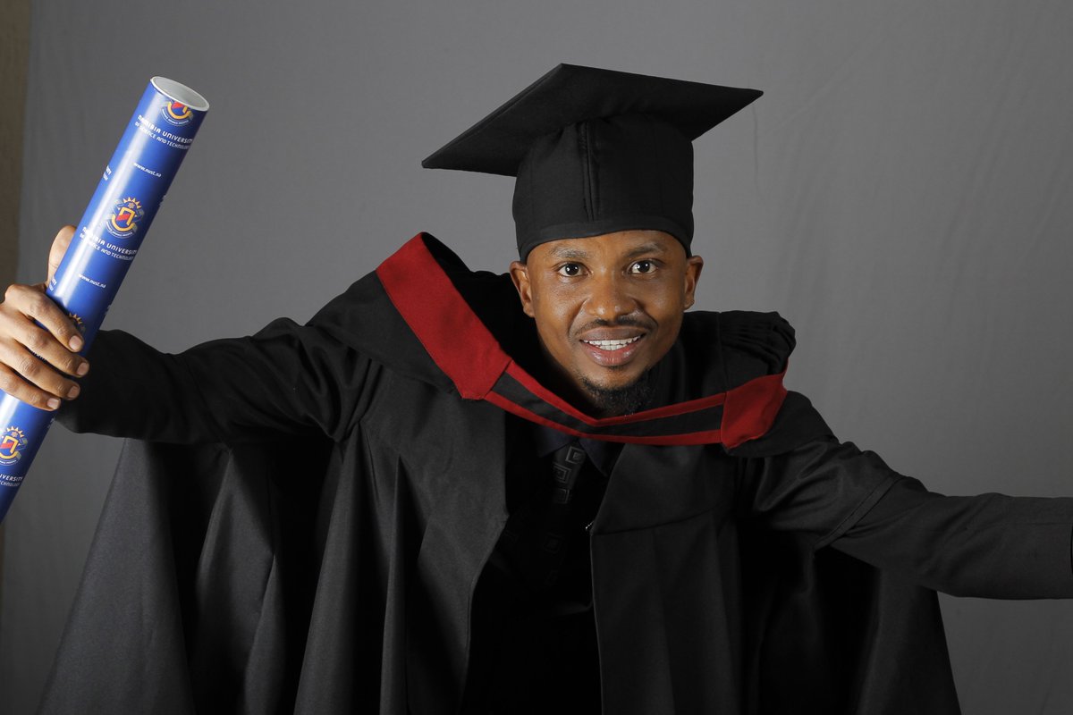StraussJacques's tweet photo. Bachelor of Science with honors in Land Administration Obtained!!!

Philippians 4:13 - I can do all things through Christ which strengtheneth me.

Thank you Jesus!!!🥹 https://t.co/vwS6YBTQEC