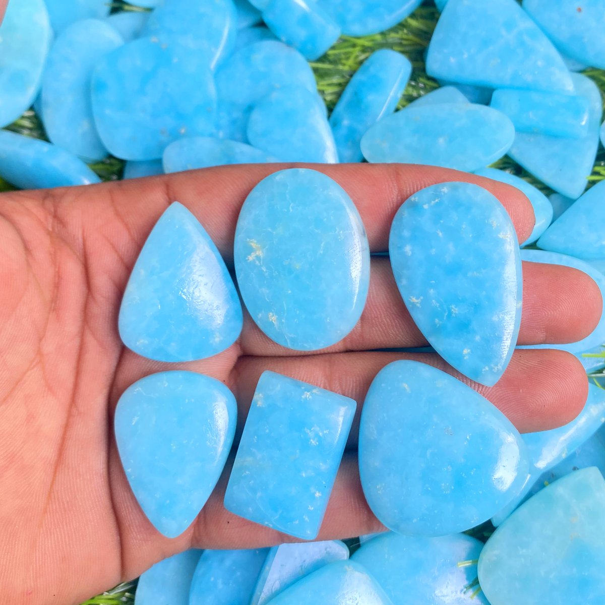 fizasagems's tweet photo. Hemimorphite wholesale lot

We accept payment through 
PayPal/Bank Transfer 100% secure

200 Gram  -( $82USD) 
500 Gram  -( $193USD)
1000 Gram-( $349USD)  

$ 25.99 USD Express shipping

#hemimorphite #hemimorphitelot #hemimorphitejewelry 
#hemimorphitestone #hemimorphitependant https://t.co/7RjCMORa3y