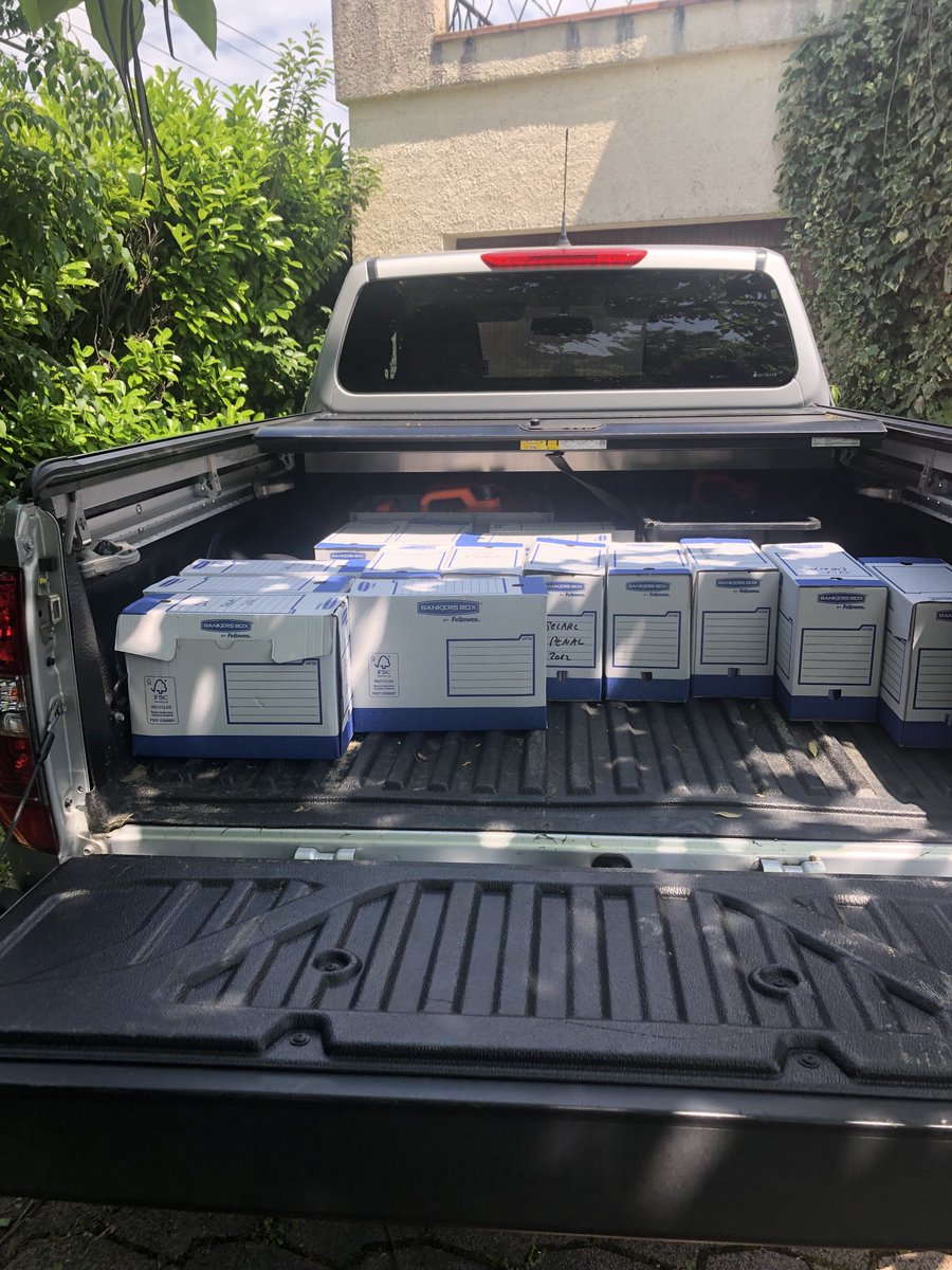 vercelloneavoca's tweet photo. Avocat c’est être aussi un peu déménageur… #VercelloneAvocats #Toulouse #AvocatDroitRoutier https://t.co/3VIdGpevm0