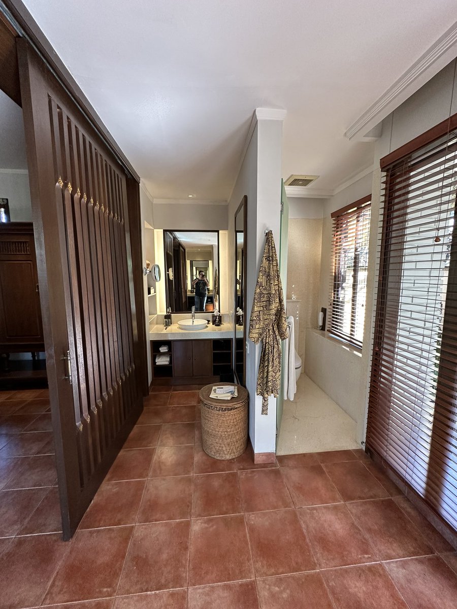 <a href="/Deepti_Unni/">St Beernard</a> got the most amazing villa with a little private pool. Pulling out all the stops for our 20th. We are at the Tanah Gajah in Ubud.