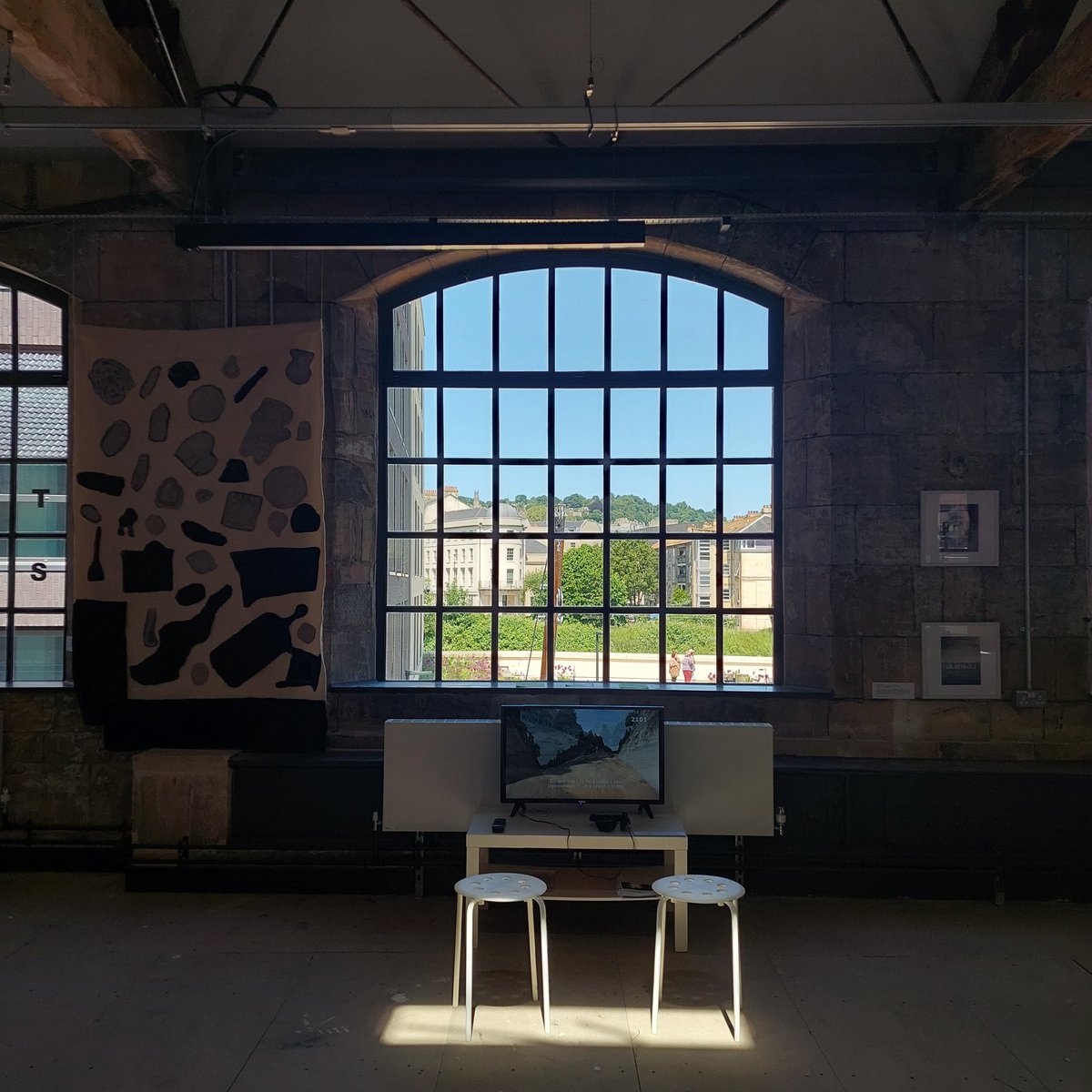 JessicaHoltaway's tweet photo. Come along to #RadiantObjects @FringeArtsBath at #NewarkWorks
https://t.co/FOC7lRW7iq https://t.co/0bZyRgl2tr