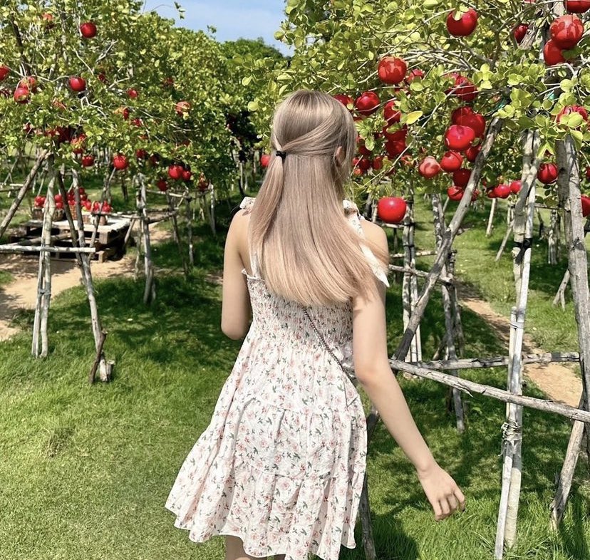 aeliteria's tweet photo. #CHIQUITA #BabyMonster dress in her IG post ✨✨

you can buy here:
https://t.co/ItKsLEjt7q https://t.co/SP7kZlAjhx