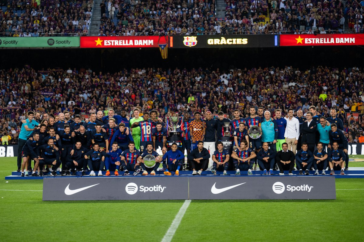 Último partido de la temporada en nuestro Camp Nou con ustedes, hinchada🏟 
¡Volveremos a casa en 2024! 💪🏾

También despedimos a <a href="/5sergiob/">Sergio Busquets</a> y <a href="/JordiAlba/">Jordi Alba</a> 👏🏾👏🏾
Sois leyendas. Gracias por todo, Busi y Jordi 🔵🔴

#ViscaBarça #FCBarcelona