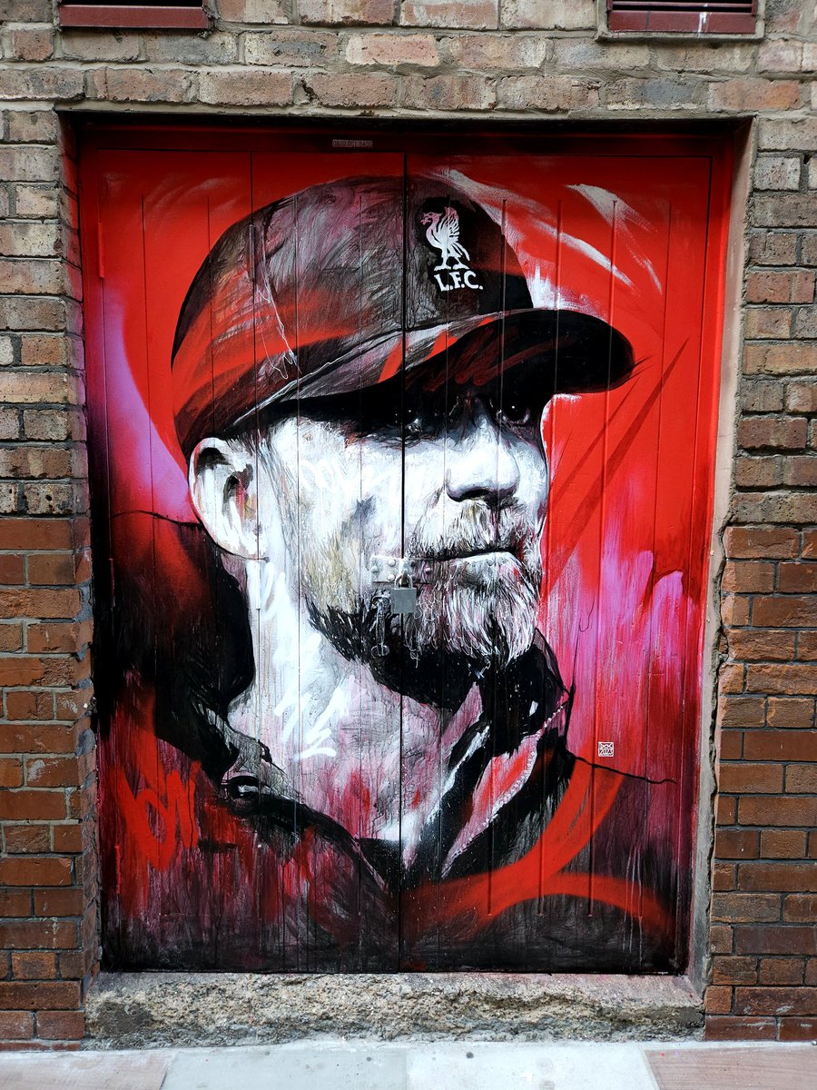 Jurgen Klopp. Painted on another doorway just off Concert Square, Liverpool.

#mixedmedia #contemporaryart #illustration #nftart #nft #tattooart #urbanart #art #portraitpainting #streetart #interiordesign #artnoveau #abstractpainting #artoftheday #klopp #jurgenklopp #liverpool