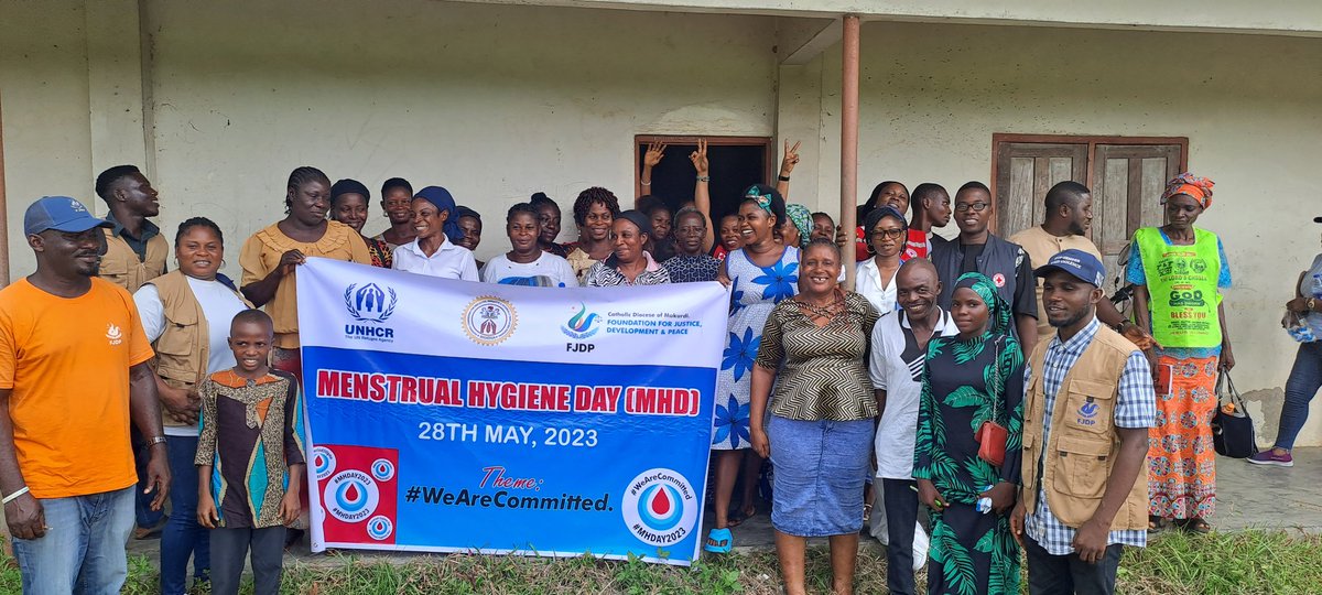 fjdpnigeria's tweet photo. ADVOCACY VISIT TO MARK MHD 2023.
FJDP paid an advocacy visit to the village head in Eket, Akwa-Ibom state in respect to the MHD with the Theme #WeAreCommited marked 28th of May
Making menstruation a normal part of life among women and girls was stressed
#ThisIsFjdp
#MHD2023 https://t.co/N5FbO9AH4h