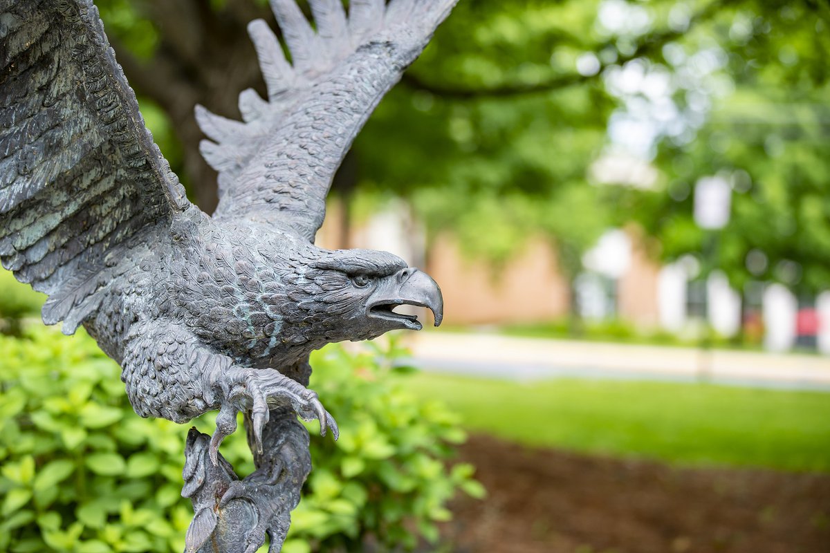 Bridgewater College remembers and honors the nation's fallen heroes this Memorial Day. In observance of the holiday, BC will be closed on Monday, May 29.