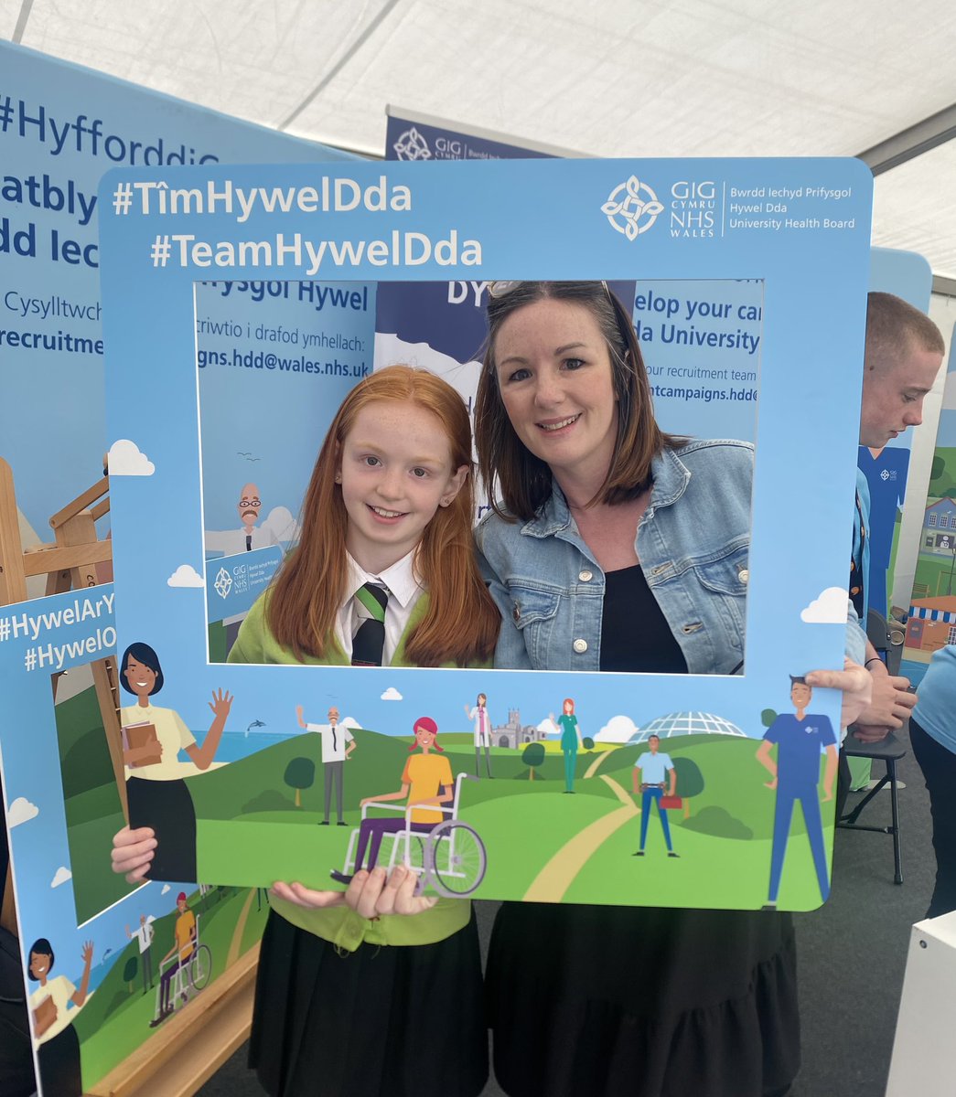 rhianmunson's tweet photo. Amelia and I paid a visit to #TimHywelDda @HywelDdaHB at @EisteddfodUrdd Llandovery today. @Stebonheath4 have competed this morning and while waiting for the results we met some of my colleagues. https://t.co/TJzYAZzbhm