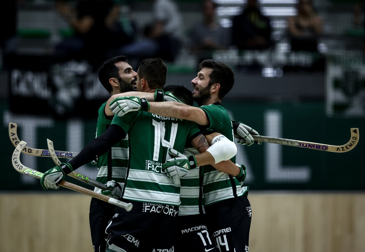 SCPModalidades's tweet photo. 📸 As imagens da passagem à 𝐟𝐢𝐧𝐚𝐥 do #CN1D ✅

Obrigado pelo vosso apoio no #PavilhãoJoãoRocha, Sportinguistas! 👏
#HóqueiSCP https://t.co/HmWTaZ3EcK