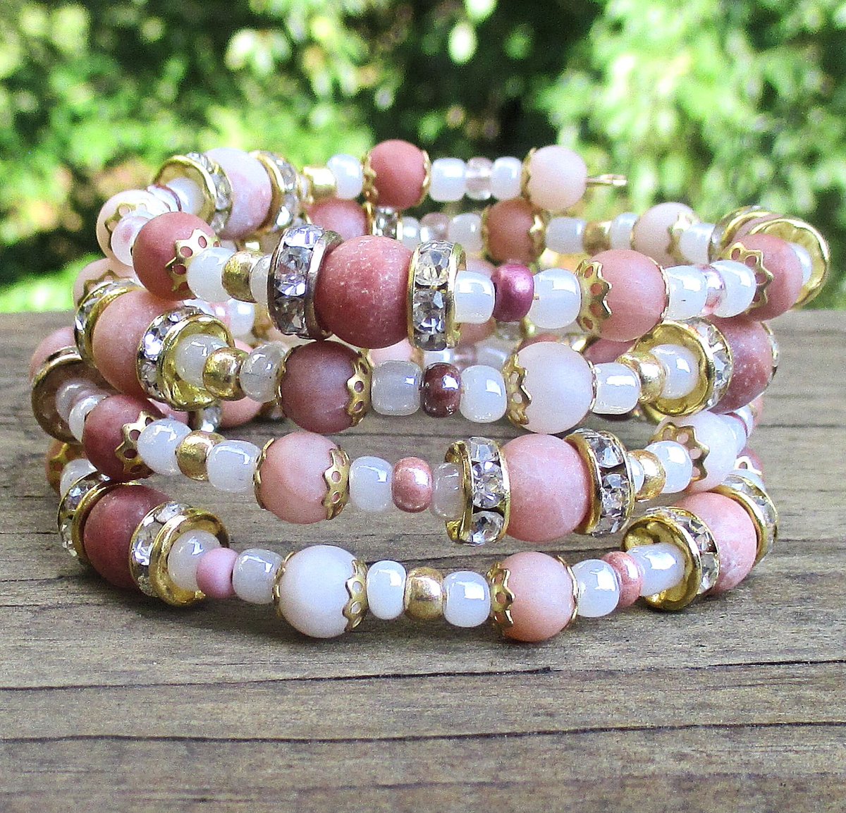 etsy.com/listing/149222…

#jewelrybyscotti #wiseshopper #pinkbracelet #gemstonebracelet #giftforher