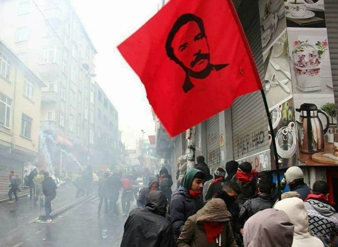 "Biz Marksizmi entelektüel gevezelik ve dünya devrimci hareketinin trafik polisliğini yapmak için okuyup öğrenmiyoruz. Biz dünyayı değiştirmek için, dünyanın Türkiye'sinde devrim yapmak için Marksizmi öğreniyoruz!"
Mahir Çayan.