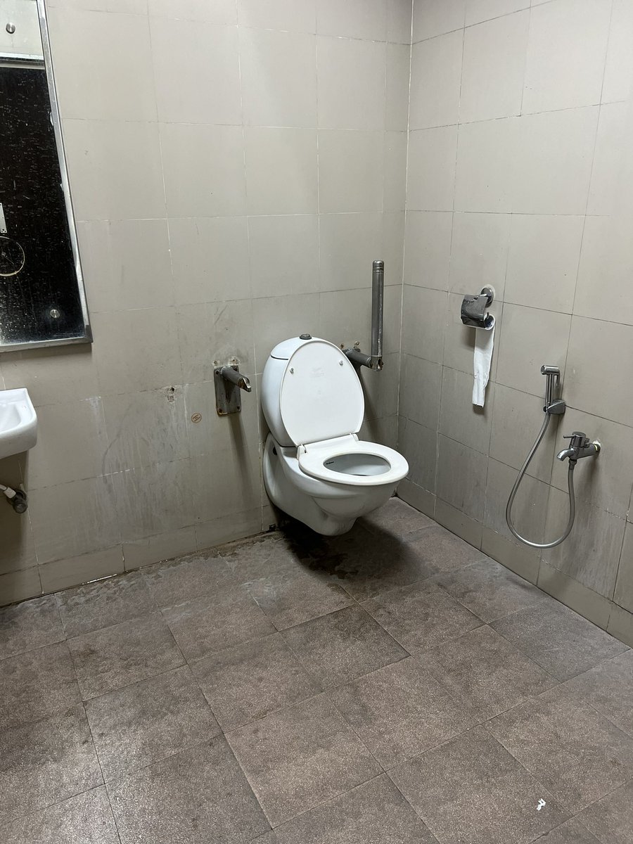 ddiv100's tweet photo. @aaichnairport @AAI_Official @MoCA_GoI @MSJE_AIC Meanwhile, this is what I see when I go to restroom in International terminal!!!  I know why we are called a  third world country!! https://t.co/fFst34mizK