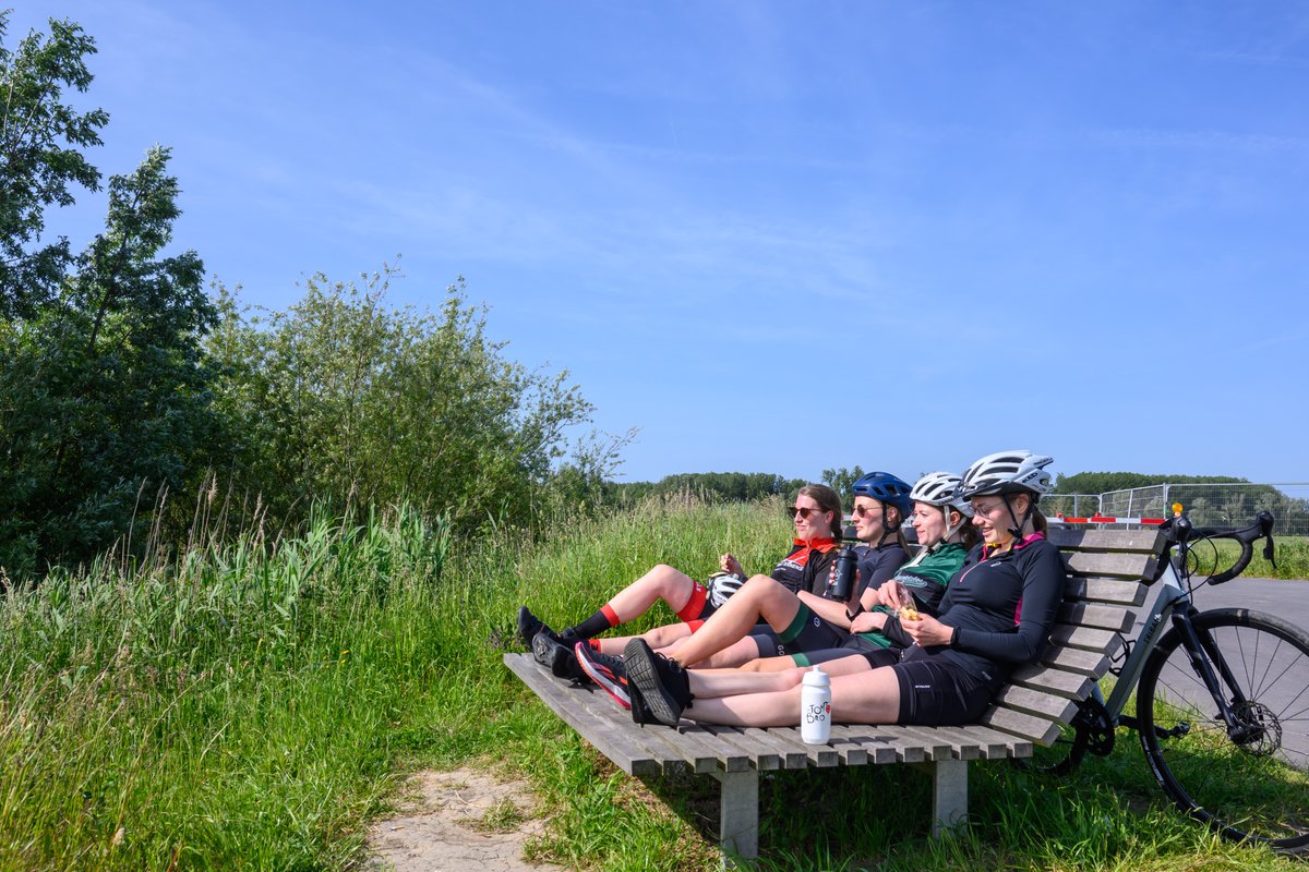 @meteoBram @HetweerinBelgie @MeteoWard @MeteoredDE @MeteovistaBe @meteobenl @Meteoplaza_be @Weerbord #weerfoto #vrtweer #Tielrode #nikonphotography #NaturePhotograhpy #weatherphotography #ladybikers #sun #wind