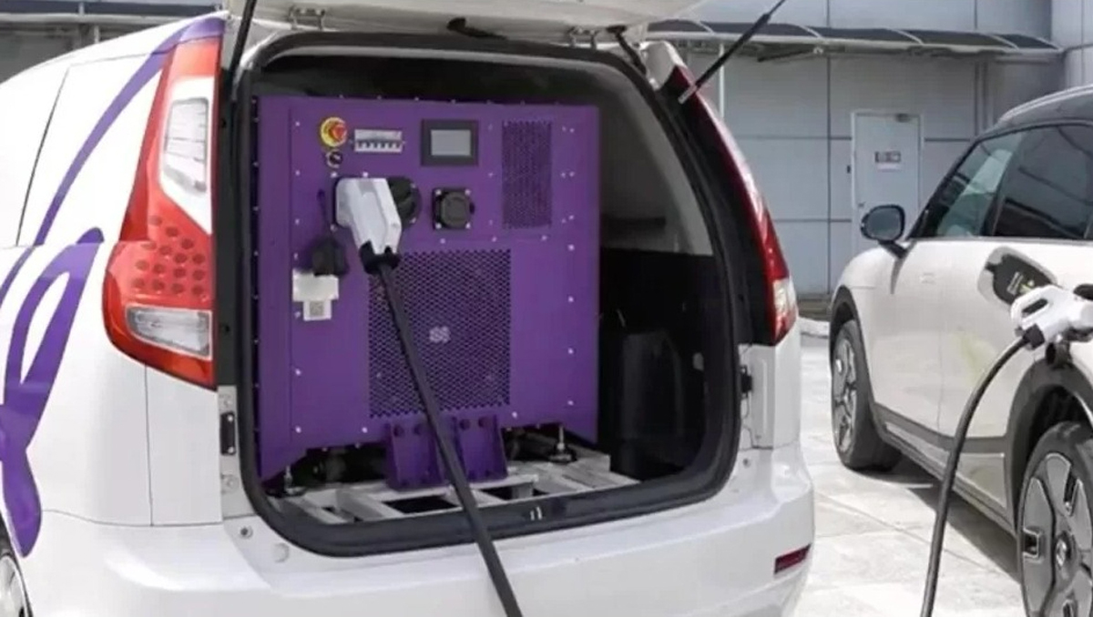 LowyatNET's tweet photo. #Gentari #EVChargeGo Is A Mobile #EV Charging #Service That Offers Up To 60kWh Capacity
https://t.co/tY1k44QOgV https://t.co/esmsgVqUTv