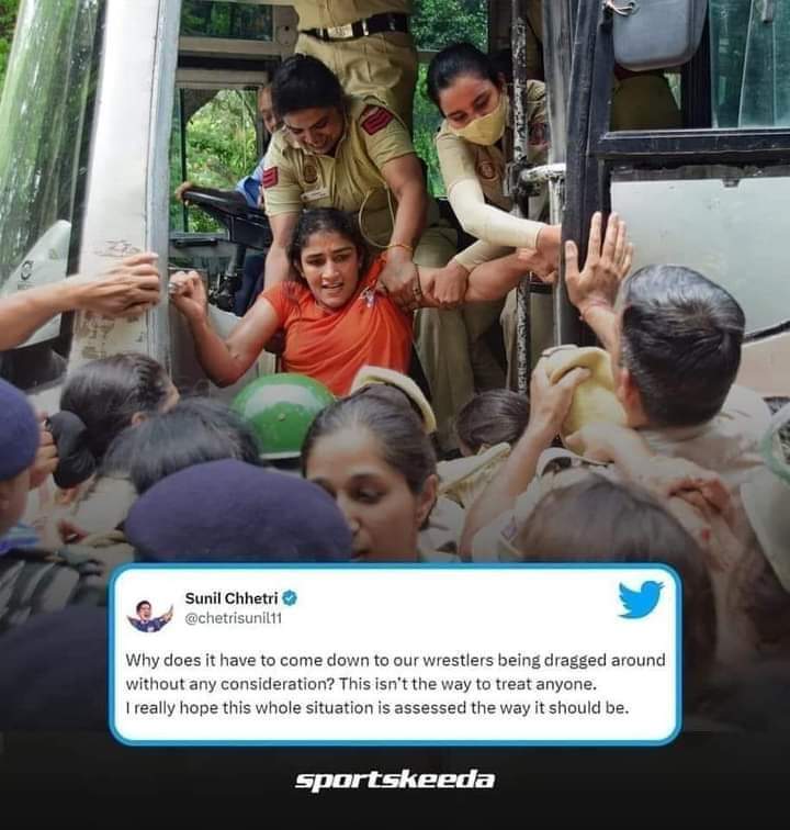 মহিলা কুস্তিগীরদের আন্দোলনকে সমর্থন জানিয়ে বিবৃতি দিলেন ভারতীয় ফুটবলার সুনীল ছেত্রী।