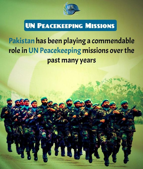 On the International Day of United Nations Peacekeepers, let us honor our Pakistani UN peace keepers for their extraordinary contributions to international peace & security. 🫡📷#ServingForPeace #PKDay #FaujAwamPakistan #PakArmyForPeace