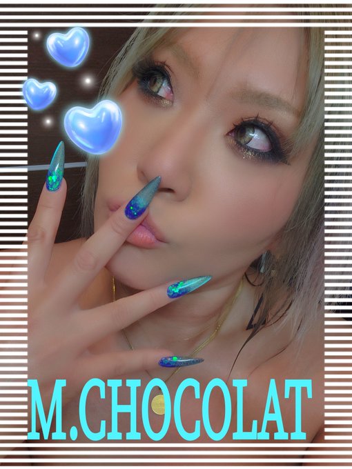 父親も喜んでくれて終始いろいろ喋れたし♡ 嬉しそうにしててかわいかった♡笑 強面だった顔が年齢と共に優しい顔になっておじぃちゃんになったなーって思った！笑 おねぇの子供いるからおじいちゃんなんだけどね笑 たまには二人だけっていいな🤍 で、帰りに日焼けサロン行ってきたよ🤎笑