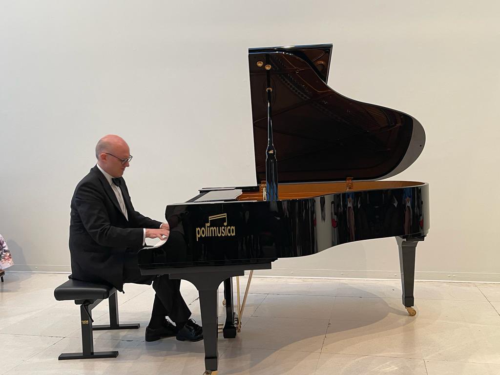 LUinMadrid's tweet photo. Un honor recibir en #Madrid a @PianistJM para su concierto en el #FestivalRubens organizado por la Fundación @CarlosdeAmberes 

Magnífico repertorio y brillante actuación.

#Beethoven #Liszt #Chopin #Cominotto #Boumans https://t.co/9YliipbuvX