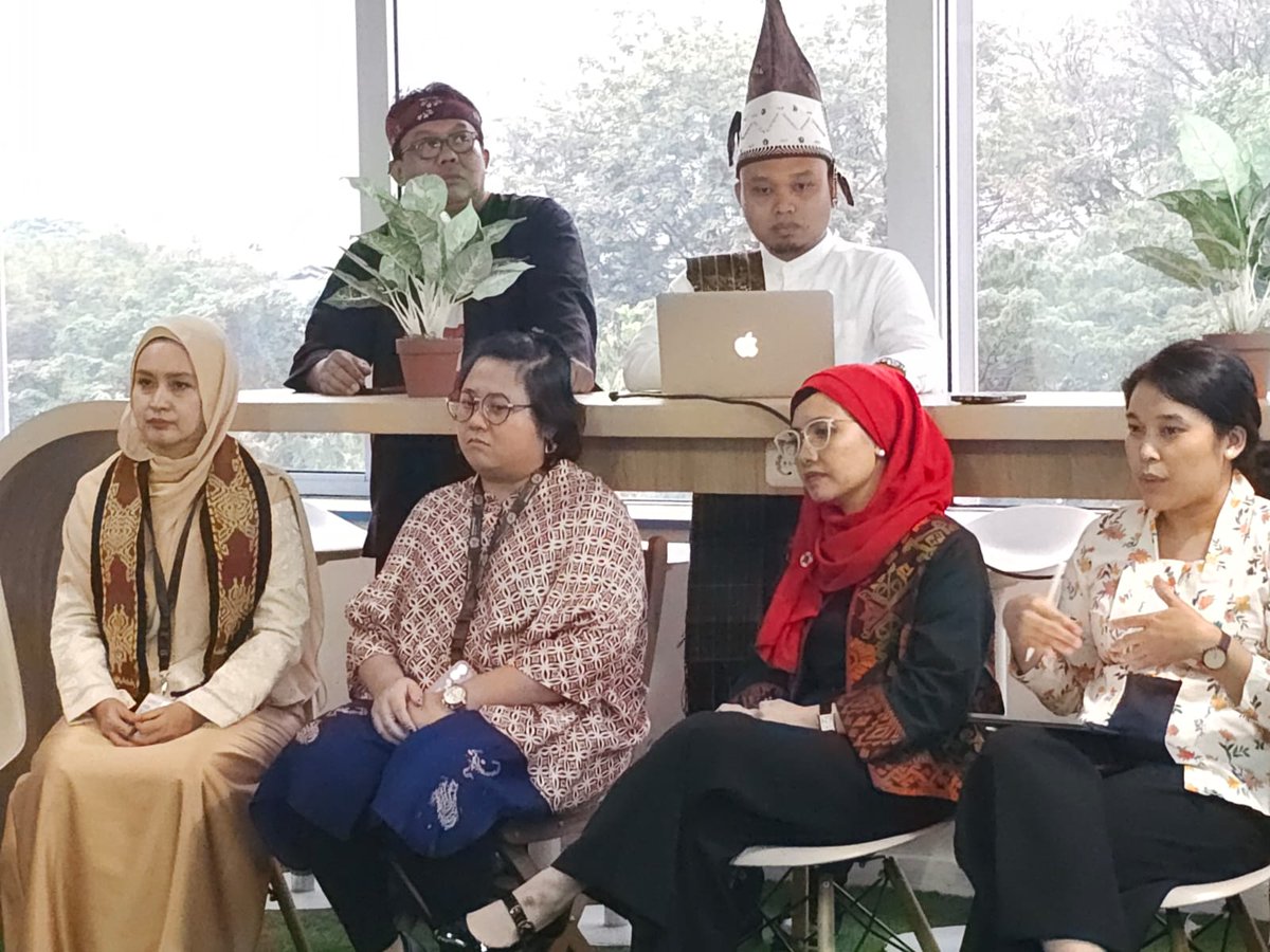 UNGlobalPulseAP's tweet photo. Today, we had the honour of hosting Under-Secretary-General @GuyRyder for a visit to the Lab where we shared our experiences over the past decade and talked about future plans as the Global Pulse Asia Pacific Regional Hub. @UNinIndonesia #PulseLabJakarta @UNGlobalPulse https://t.co/UQxFB9VQYc