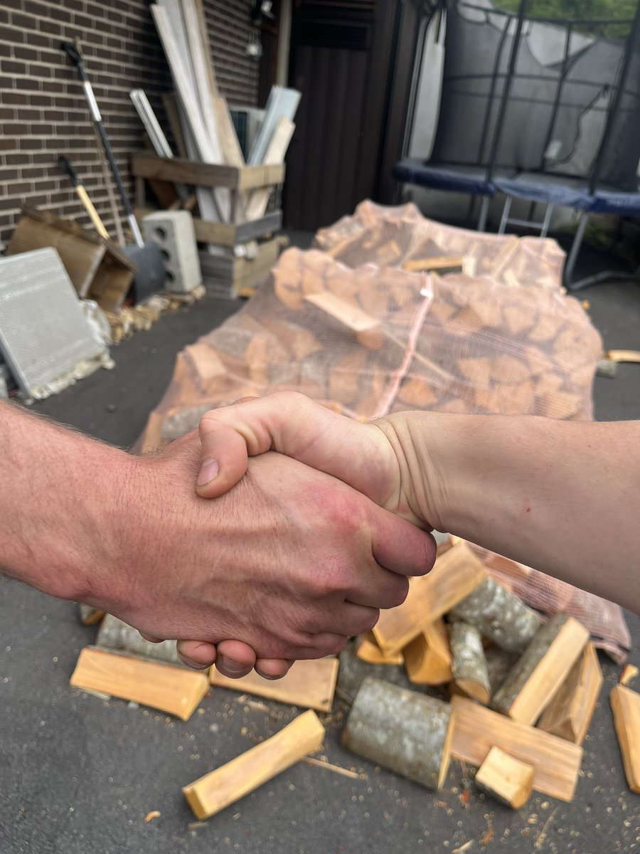 bitcoinbonden's tweet photo. Today we made history. 

@Halvor_he bought these three pallets of firewood in exchange for #bitcoin

This marks the first ever firewood for #bitcoin exchange conducted in Norway.

Fuck fiat. Opt out! https://t.co/gptYpGEtqy