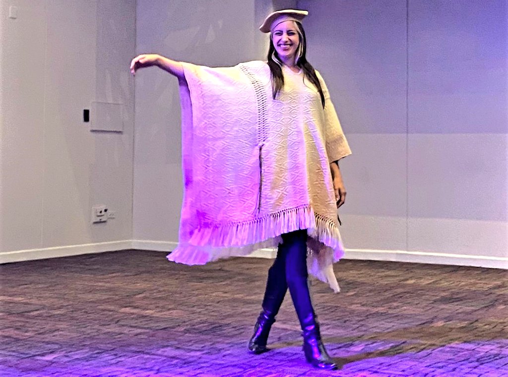 La Fiesta Nacional de la Artesanía participó en Bs As de Puro #Poncho 2023, un evento donde se presentaron ponchos provinciales y privados. Exhibimos un poncho de la artesana colonense Dafne Lagrange  en representación de la Casa de Entre Ríos y de la Fiesta de la Artesanía