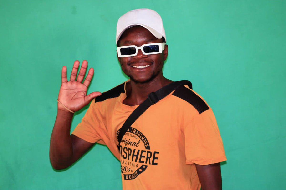 MattJay54054167's tweet image. Theres no words that can describe my happiness than facing a camera❤😊 @MediaSaurce captured📷
#Photography #greenscreen #cameralovers