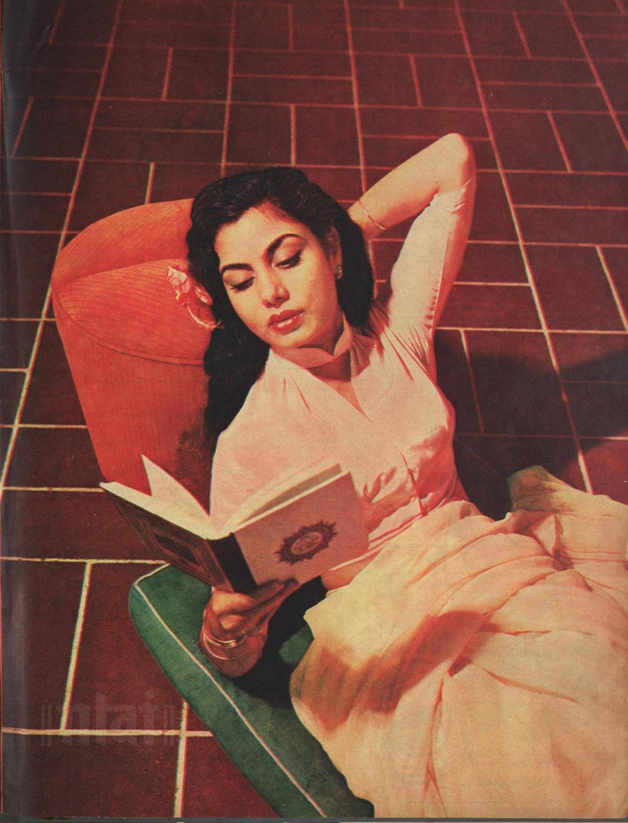 NFAIOfficial's tweet photo. #Nimmi appears in a special colour spread in the August 1956 issue (Vol.5, Issue 1) of the monthly film magazine #FilmIndia. After making her debut in cinema with #Barsaat (1949), Nimmi became one of the leading actors of Indian cinema in the 1950s. #Aan #BasantBahar #Deedar https://t.co/prUdRRJy4u