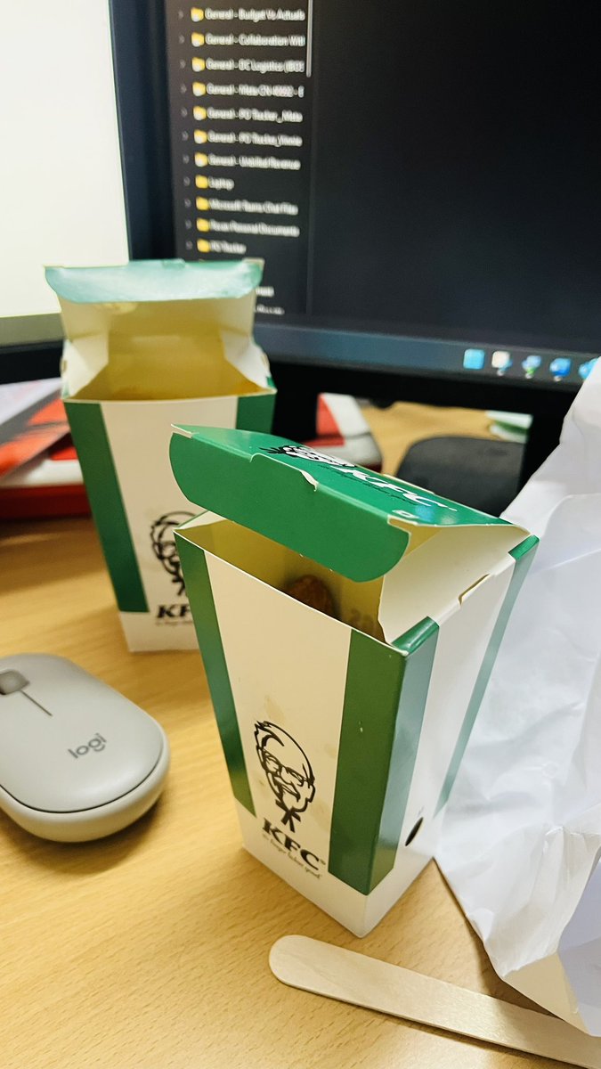 csvspk_'s tweet image. Hello @zomatocare @zomato please tell the AI bot to consider the spillage issue too.
WheN @KFC_India is telling not to accept the tampered package how can zomato ask me to accept it.
Order no - 4909516070