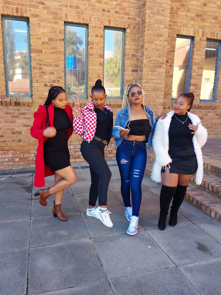 Ceci Molikoe (@lydiamsele11821) on Twitter photo 