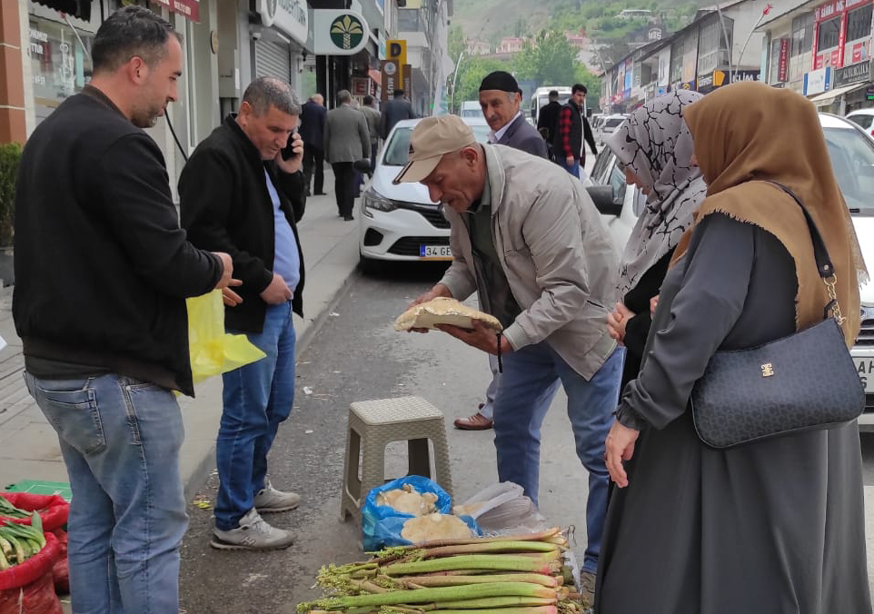 MANTAR FİYATI CEP YAKIYOR memlekethavadis.com/haber/mantar_f…