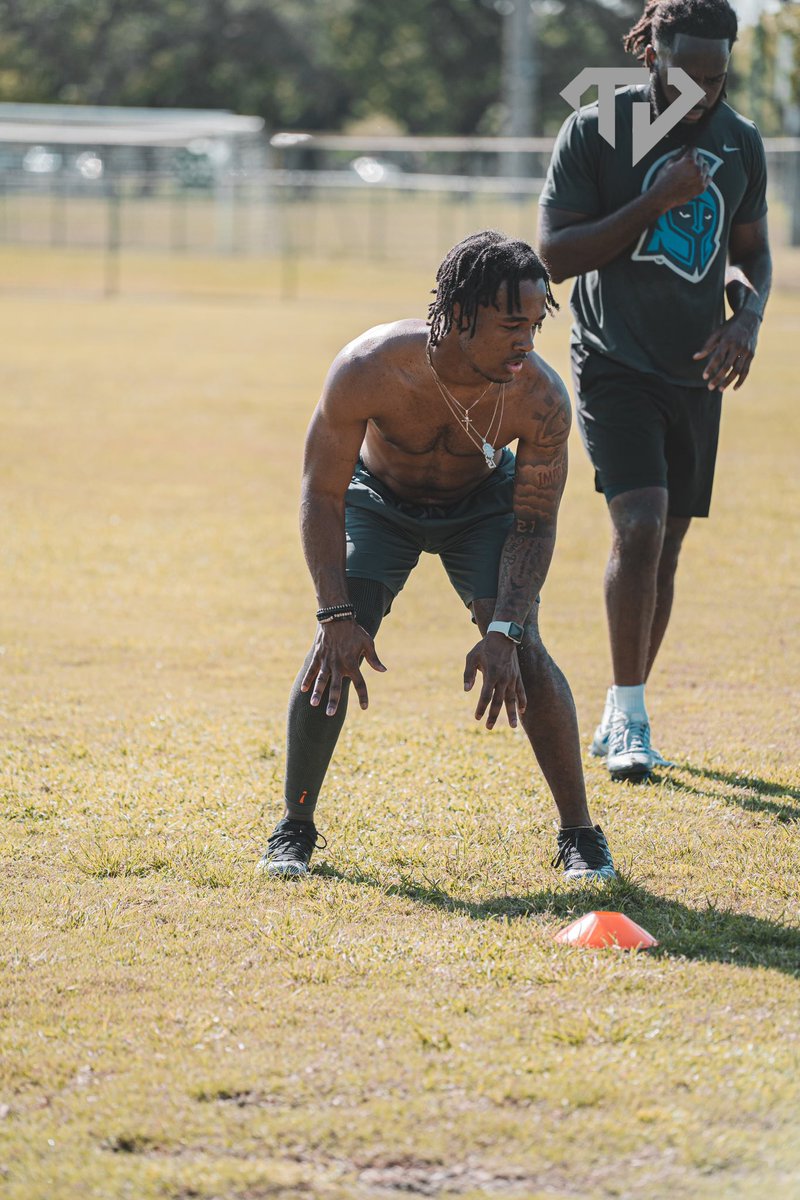 MartinIsland21's tweet photo. It is your reaction to adversity, not the adversity itself, that determines how your life story will develop.
#KM21
#LLGrandpa🕊️
#21VsTheWorld https://t.co/P0PhoQrsKD