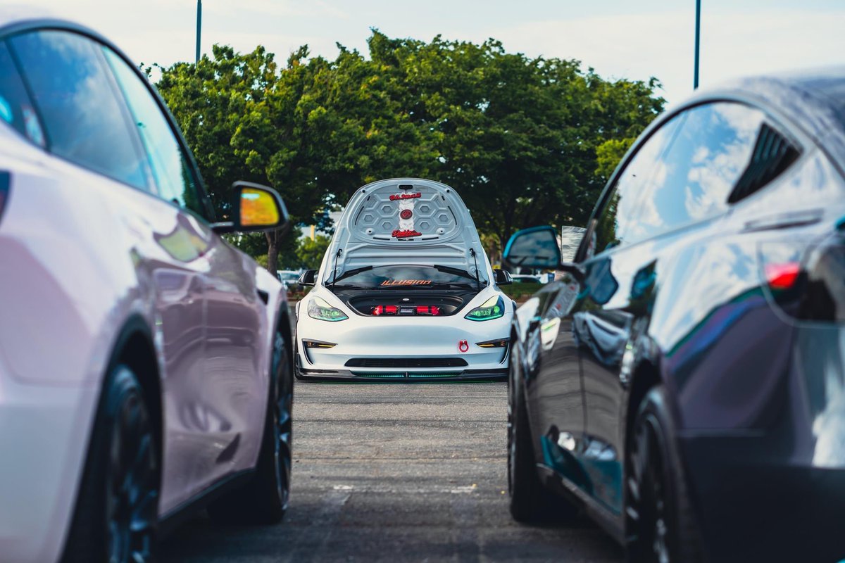 ev_mod's tweet photo. Honored to have partnered and co-presented at @TeslaOwnersEBay @SjvTesla #FAST10 Car Show and Watch Party. Credit: @wilsonlam https://t.co/Im470LraEm