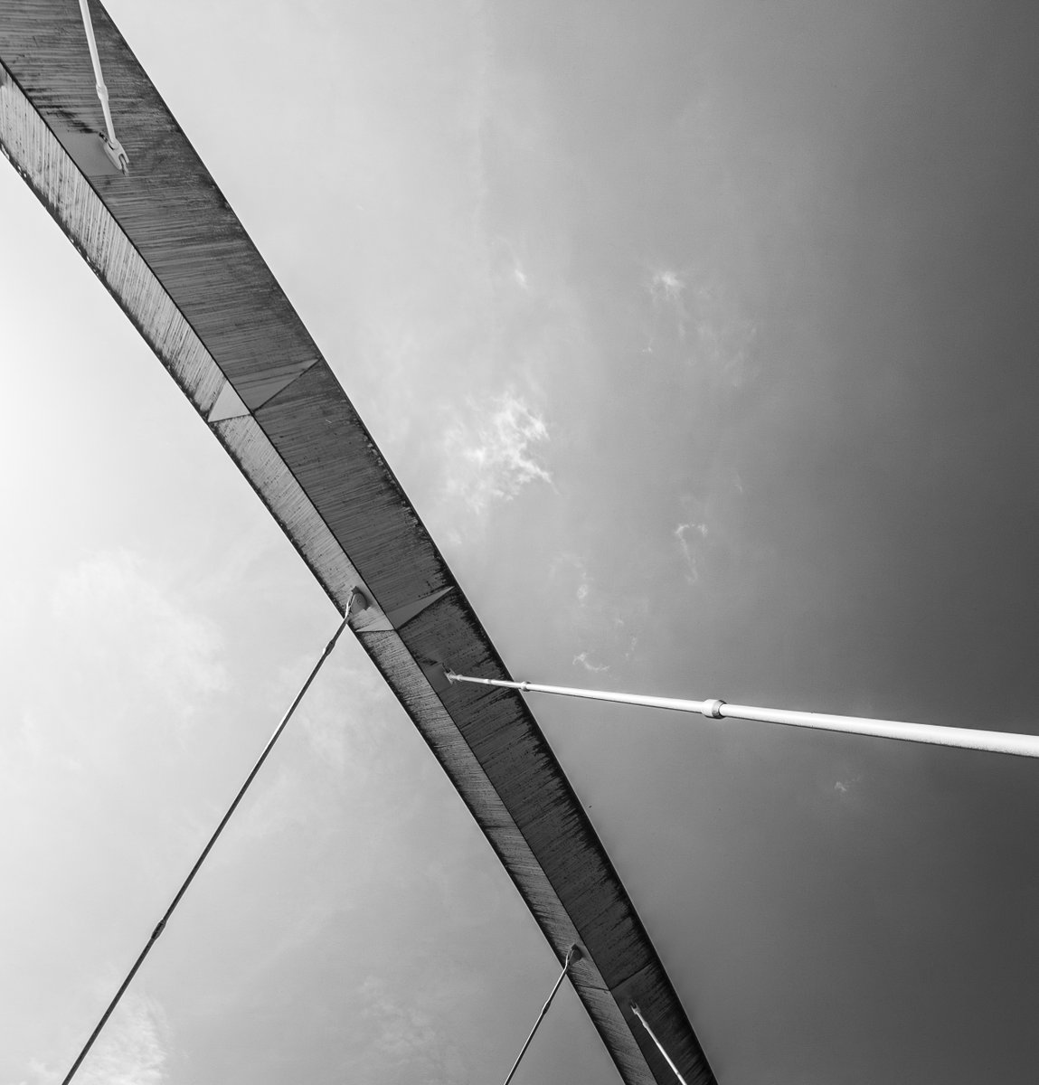 Finnieston St bridge / Clyde Arc from earlier.

#Finnieston #ClydeArc #Bridge #Glasgow #Scotland #BlackandWhite #Photography #HighContrast #Abstract #Structure #Canon #DSLR