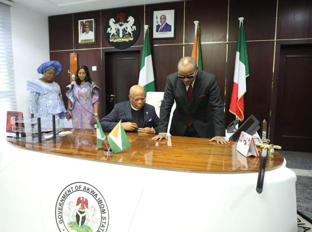 Immediate past Governor of Akwa Ibom, His Excellency, Mr Udom Emmanuel, on Monday performed handling over formalities with his successor, His Excellency, Pastor Umo Eno, in a colourful &amp; brief ceremony earlier in his office and at the Executive Council Chambers, Govt House, Uyo.