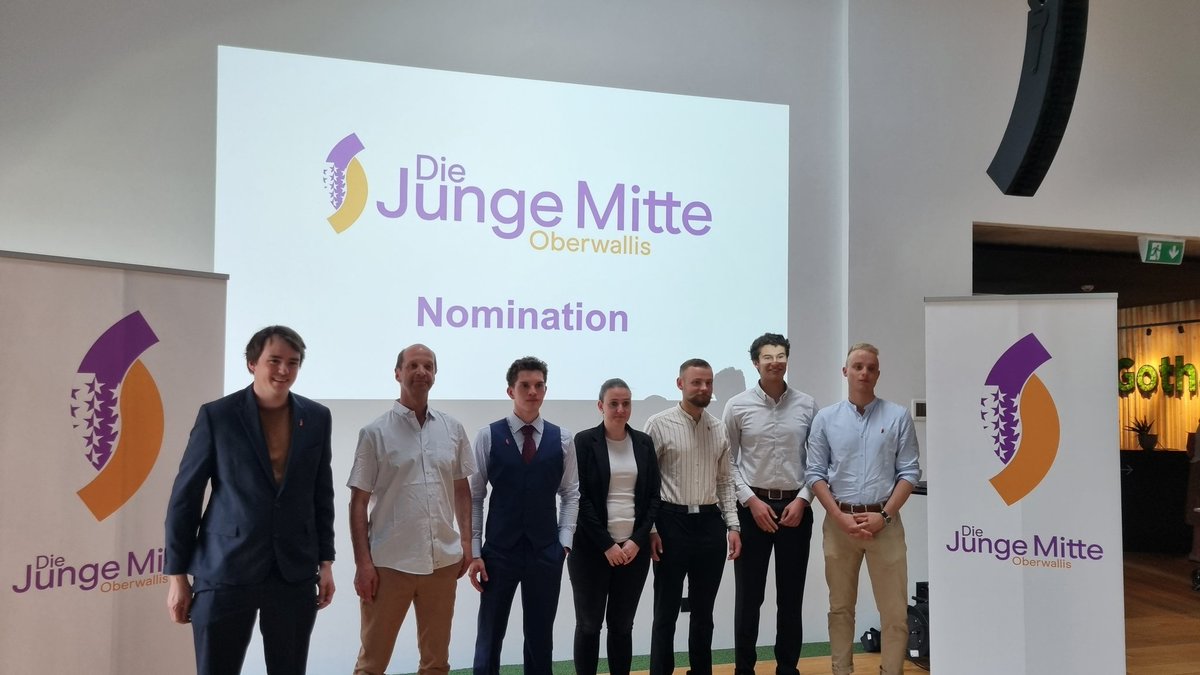MaximeMoix's tweet photo. Die Junge Mitte Oberwallis tritt bei den Wahlen mit 6 super motivierten und kompetenten Kandidierenden an 🚀
Bravo, merci pour votre engagement et bonne campagne! https://t.co/NXRUVK04sI