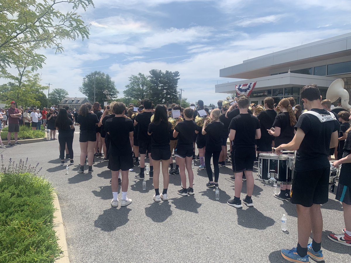 bands_hms's tweet photo. The @Haverford_HS Marching Band performs on Veteran's Day at the Haverford Township Memorial Day Observance! https://t.co/DKJhaiWsvF