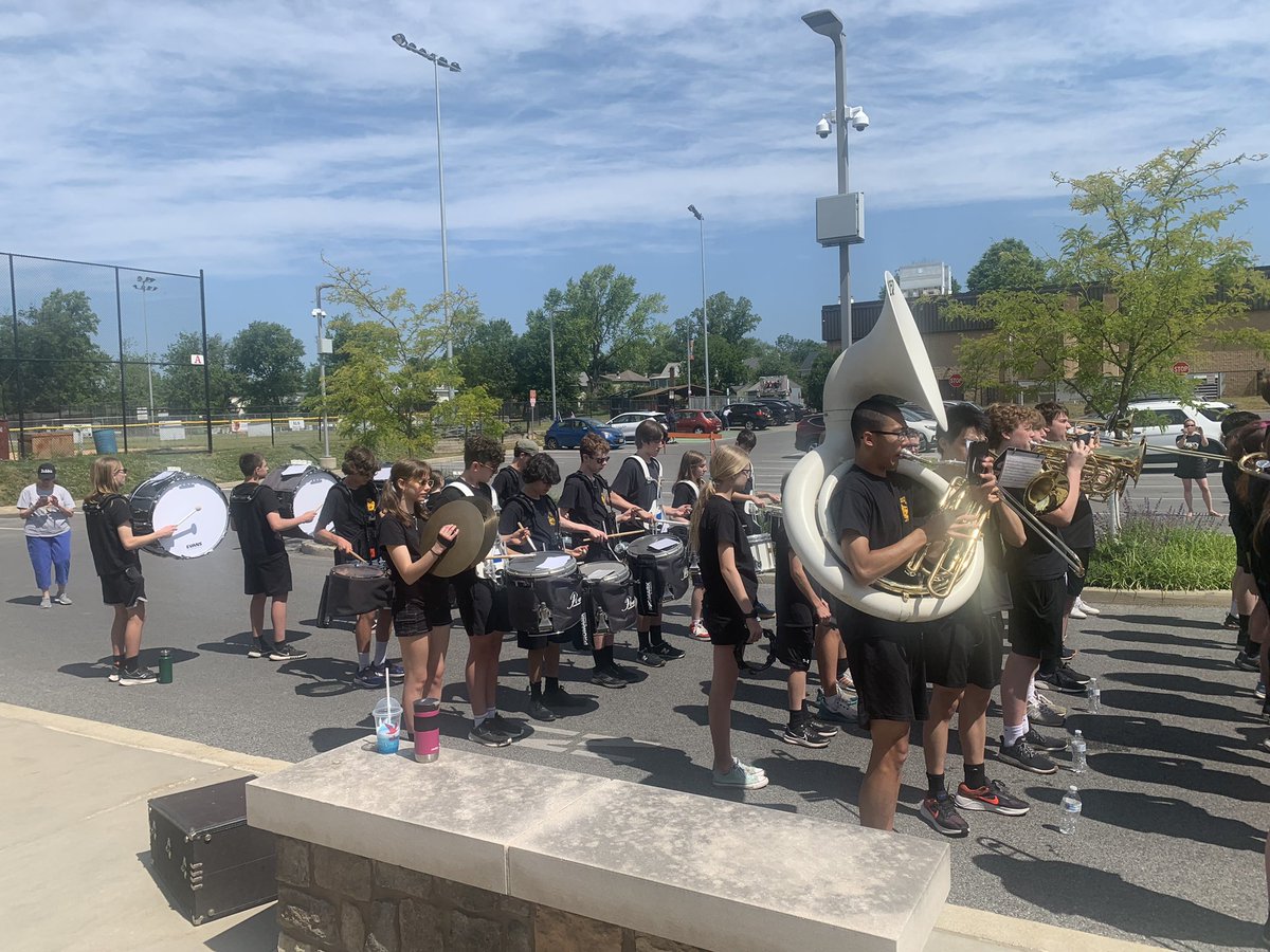 bands_hms's tweet photo. The @Haverford_HS Marching Band performs on Veteran's Day at the Haverford Township Memorial Day Observance! https://t.co/DKJhaiWsvF