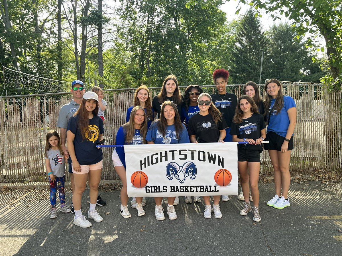 This morning the Hightstown Girls Basketball Team was picked to walk in the Hightstown Memorial Day Parade. These girls were honored for their amazing season! Way to go girls! 💙🏀
