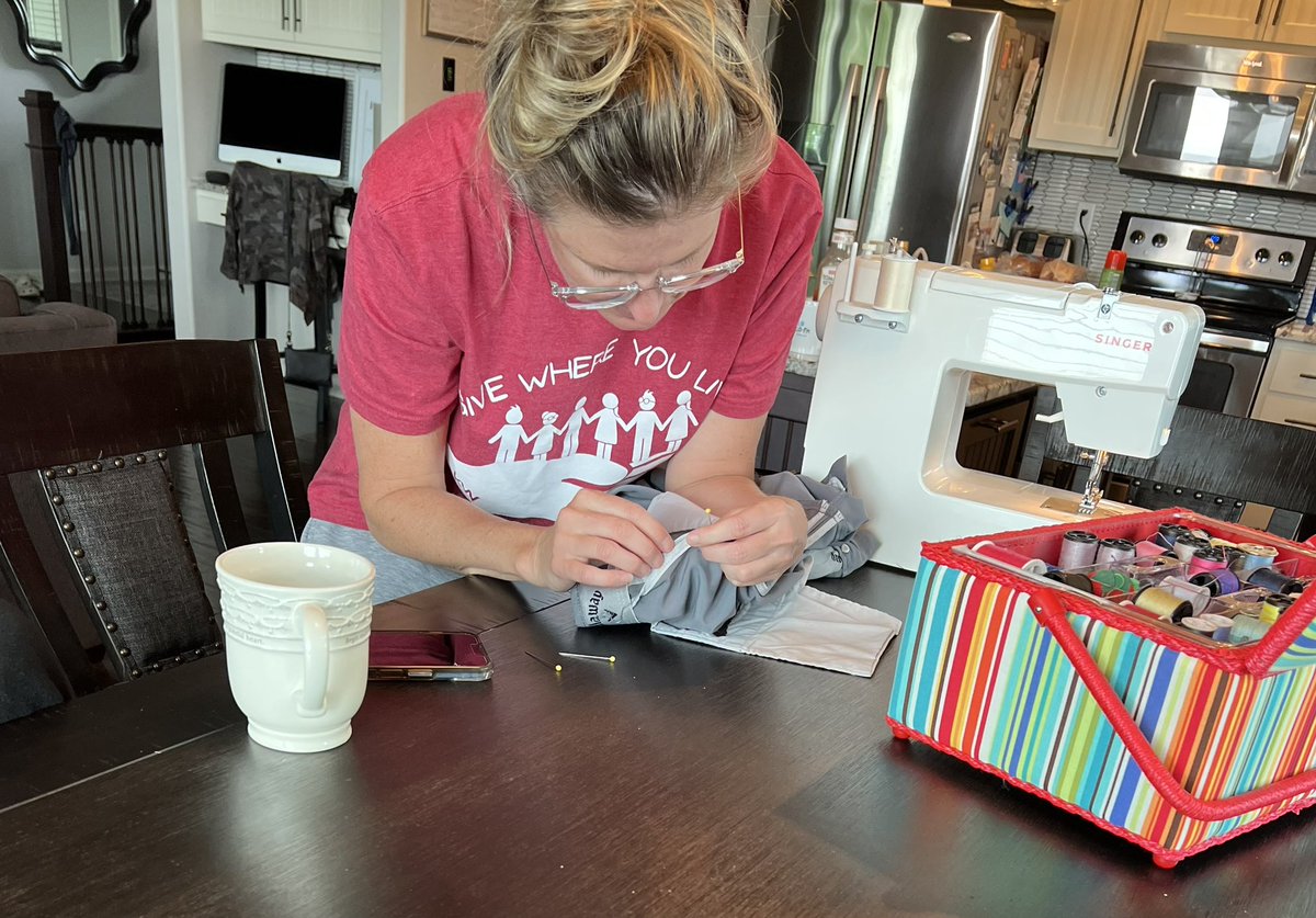 BreaBauer's tweet photo. When you’re a 4 but your sewing skills make you a 9 #domesticgoddess @RealAliGabriel https://t.co/3rkEr68y1O