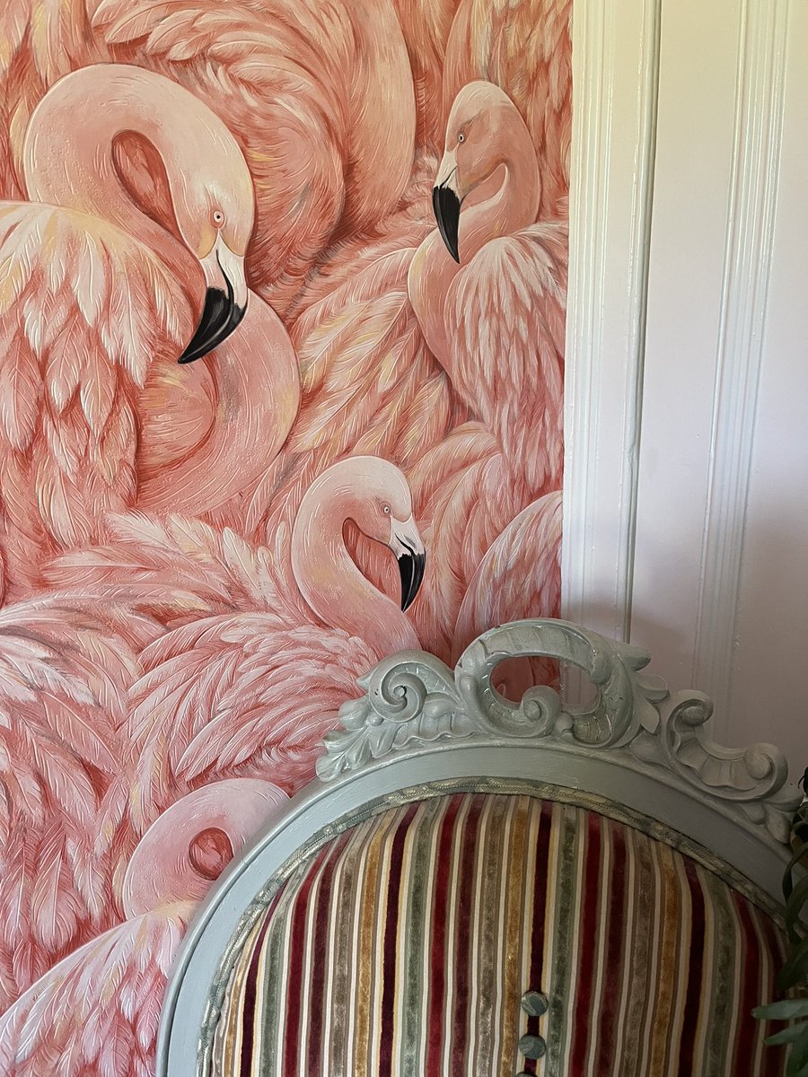 JonWhite72's tweet photo. This made me chuckle when I entered the bathroom in our Howarth holiday home for the next few days @RaeSnape #flamingle https://t.co/1VU6pjKz4E