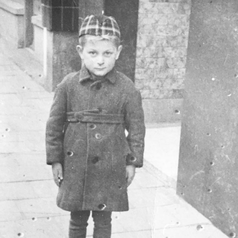 prachtige oude foto van een heel mooi mens 💙 

#herinneringen