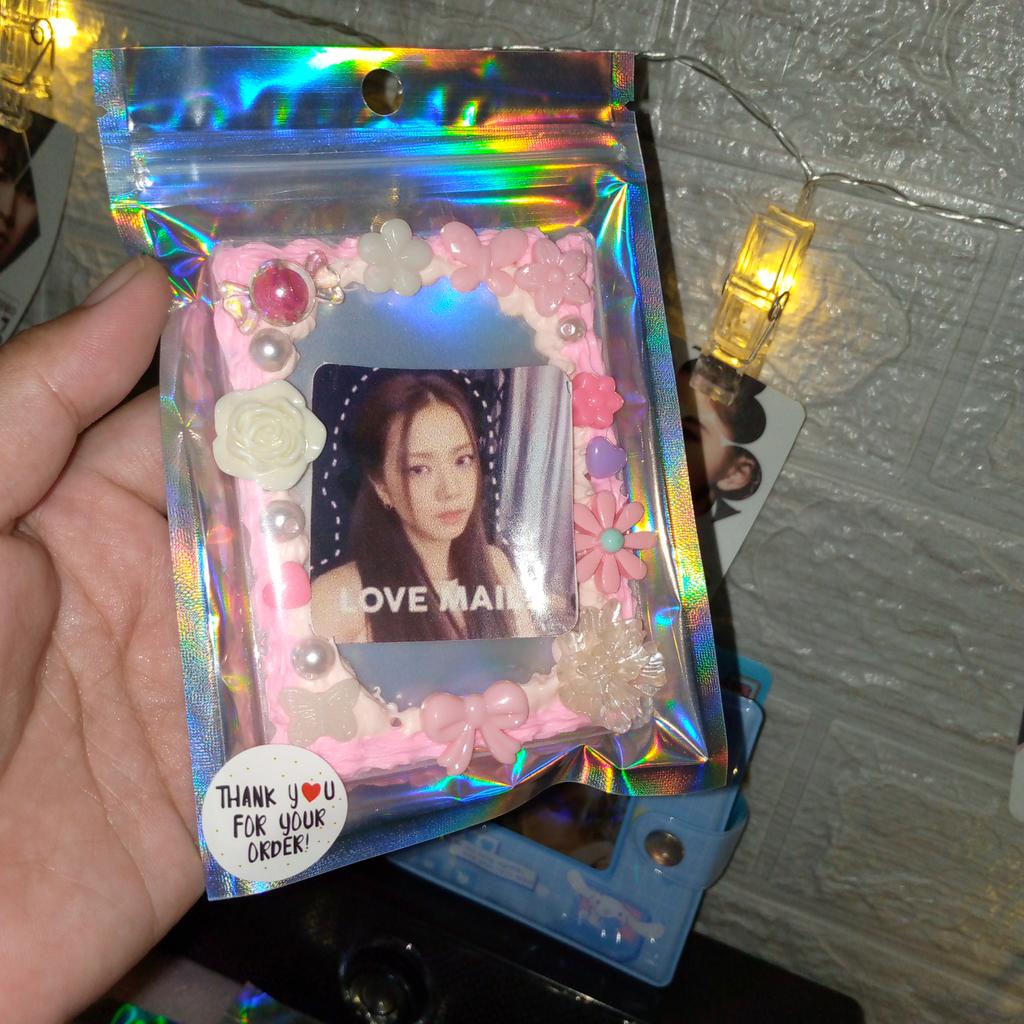 BerryGood011's tweet photo. Hello everyone this is my another twitter acc...this acc will be my tiktok shop official twitter acc I am selling costumize Decoden Toploaders. Feel free to DM me here for more information 😊

Here are some of my products 😊 https://t.co/UzNJHsYF6Z