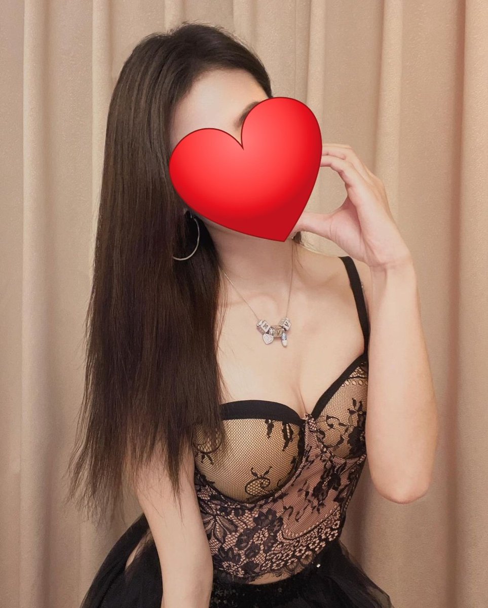 BjEnsoul's tweet photo. 今天晚上的商演

謝謝老闆的厚愛

#dancer #sexy #性感 #內衣 #美少女 #聊天 #美女诱惑 #kpop #美腿诱惑 #反差
#美腿 #胸控 #腿控 #制服 #艷舞 https://t.co/TtOfWhjR86