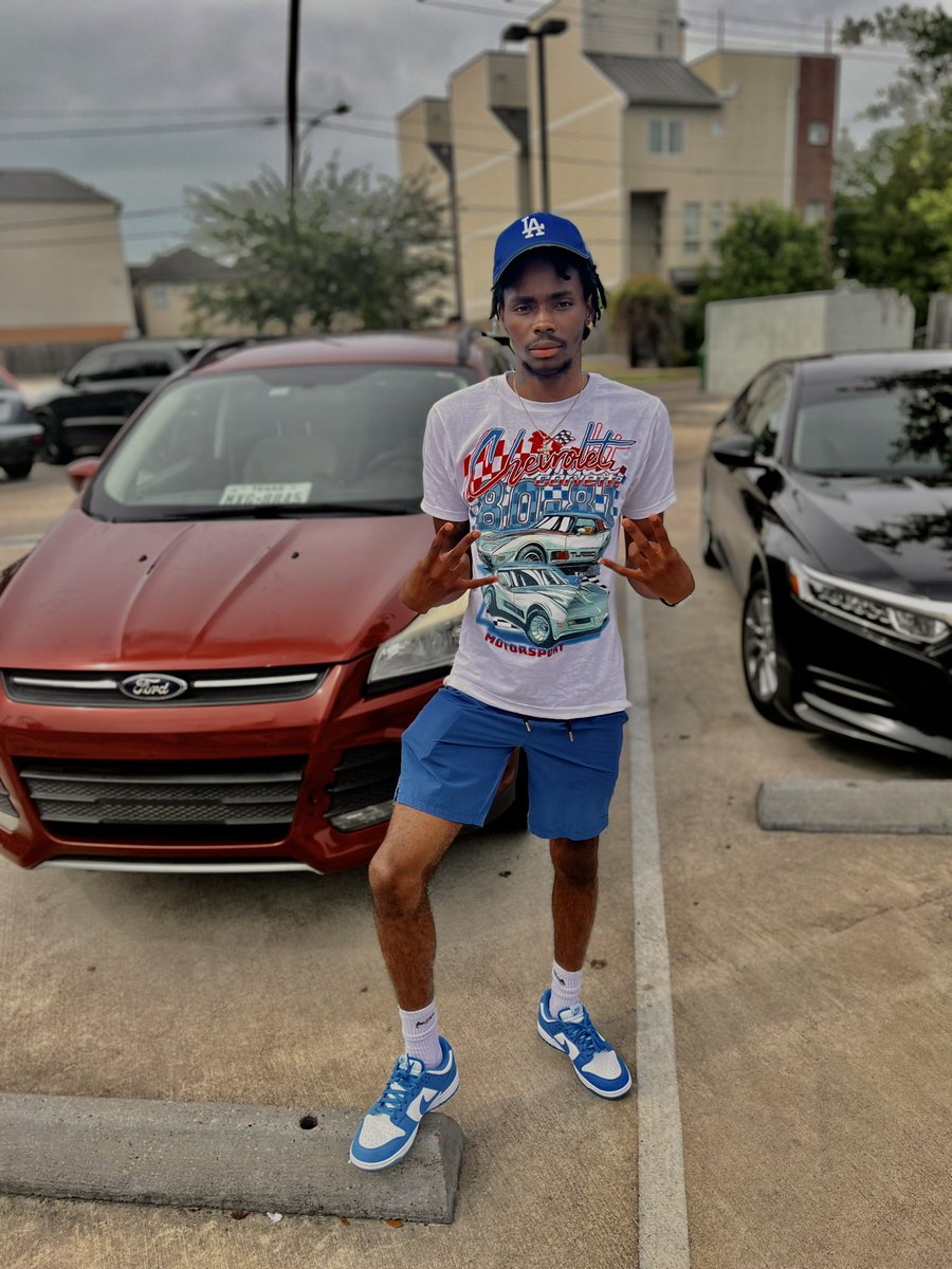 explicit_k1's tweet photo. Catch ah 🧢 celebrate, where da 👯‍♀️ at? https://t.co/E7JxwMtjFG