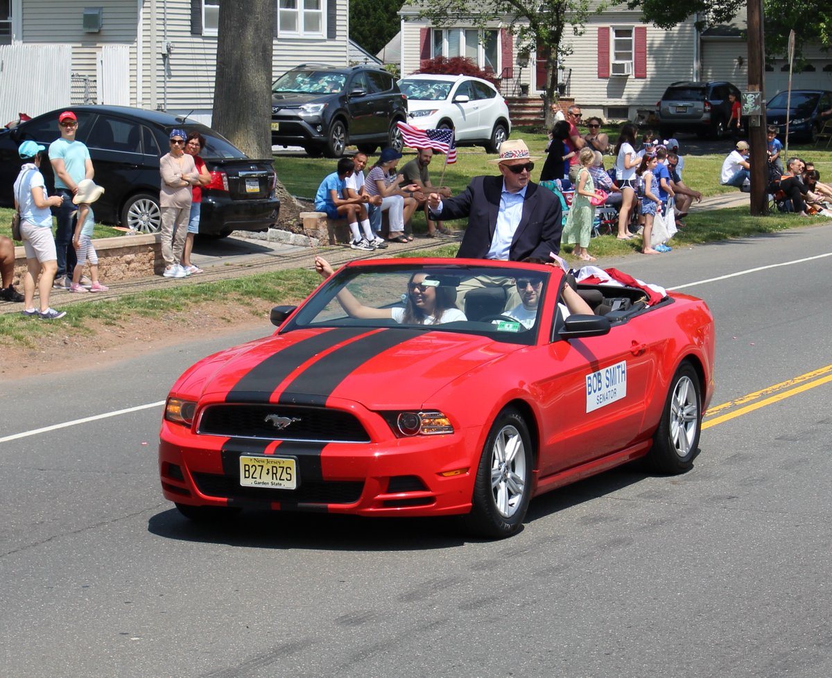 #Piscataway's own @D17Senator Bob Smith had a wonderful time greeting residents at today's #MemorialDay parade put on by American Legion Post 261.