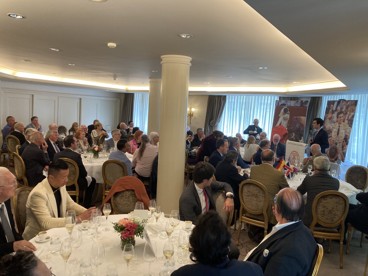 Club Taurino London (@ctl_toros) on Twitter photo <a href="/InfoTomasRufo/">Tomás Rufo</a> was welcome as guest of honour of the CToL at the <a href="/HotelWellington/">Wellington Hotel & Spa Madrid</a> this afternoon.T Rufo recibió el homenaje del CToL en un almuerzo en el Hotel Wellington de Madrid esta tarde. <a href="/InfoTomasRufo/">Tomás Rufo</a> was welcome as guest of honour of the CToL at the <a href="/HotelWellington/">Wellington Hotel & Spa Madrid</a> this afternoon.T Rufo recibió el homenaje del CToL en un almuerzo en el Hotel Wellington de Madrid esta tarde.